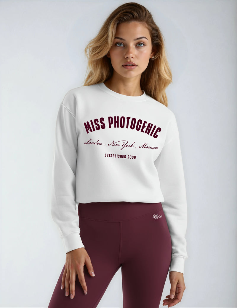 City Lifestyle Sweatshirt In White Burgundy