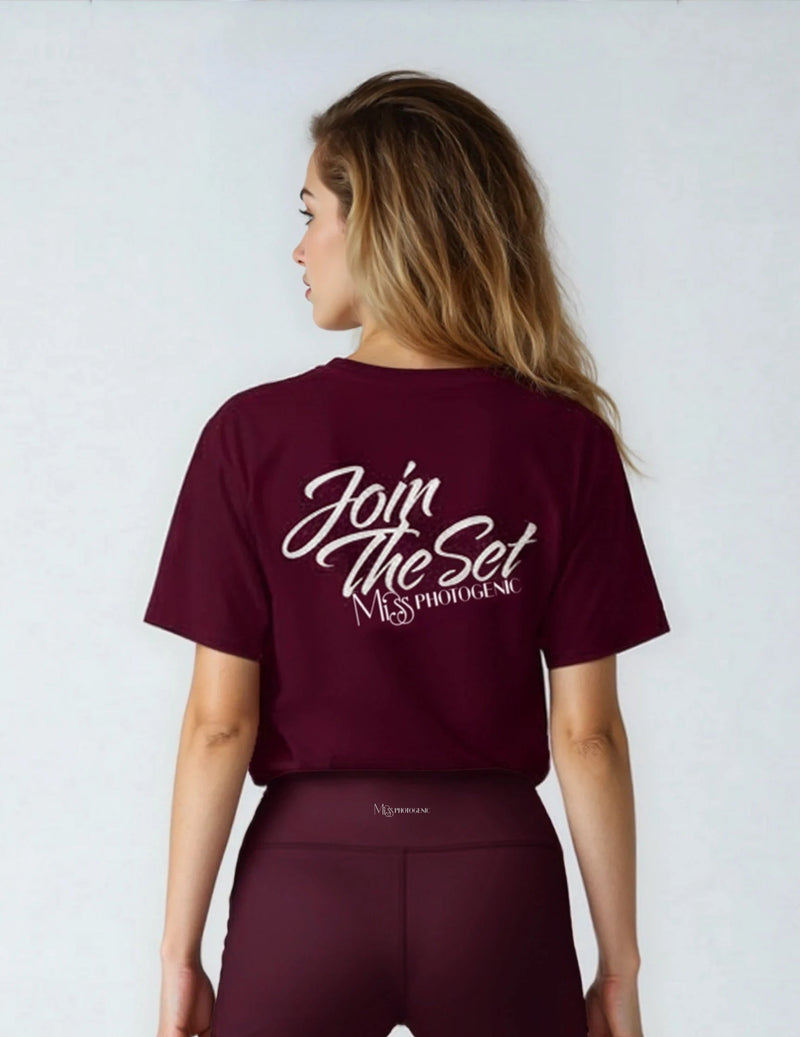 Join The Set Graphic T-shirt in Burgundy